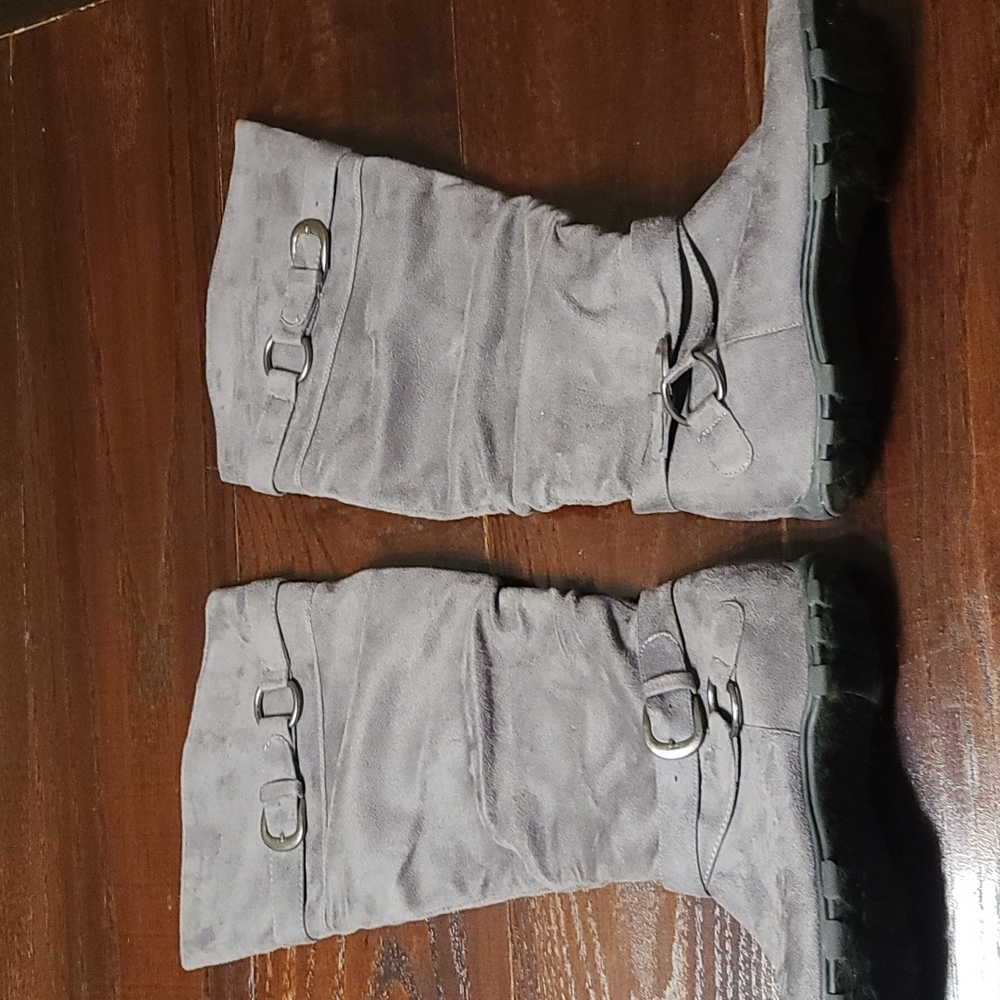 Boots - Picture 3 of 3